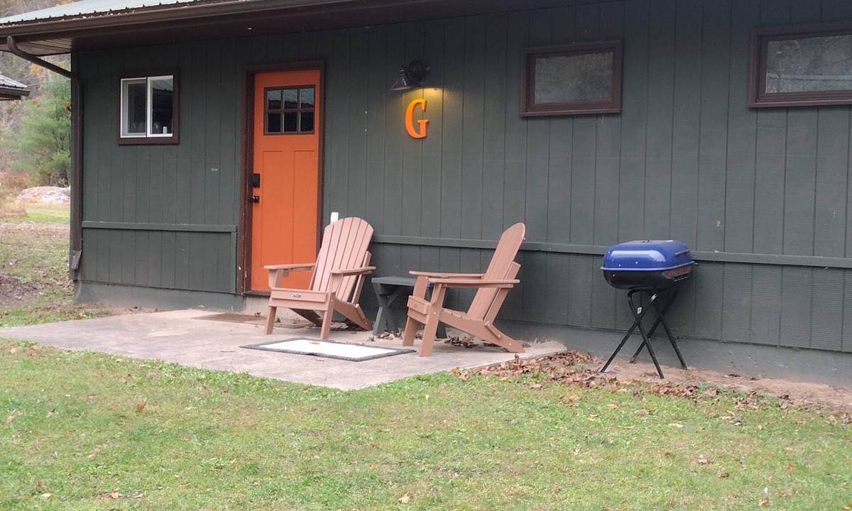 Hillsgrove Cabin | Deluxe Cabin G at Elk Creek Escape