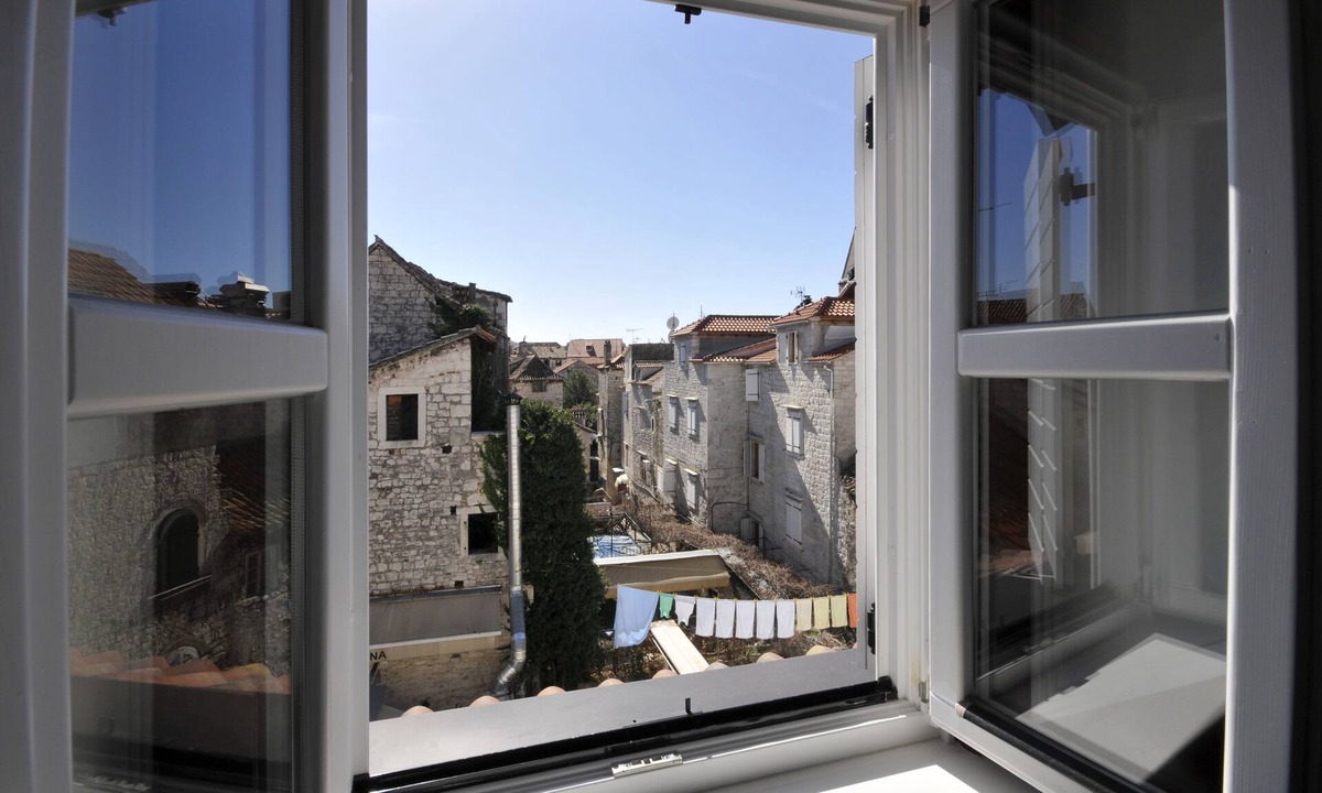 Trogir Hotel | Deluxe Double Room in Trogir Historic Center
