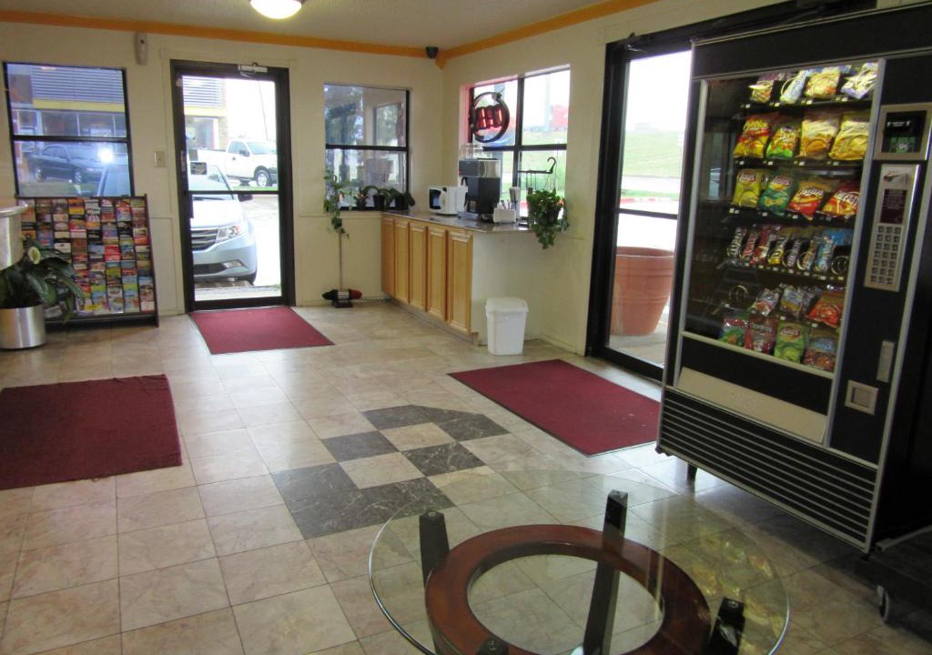 Irving Hotel | Deluxe Inn Irving