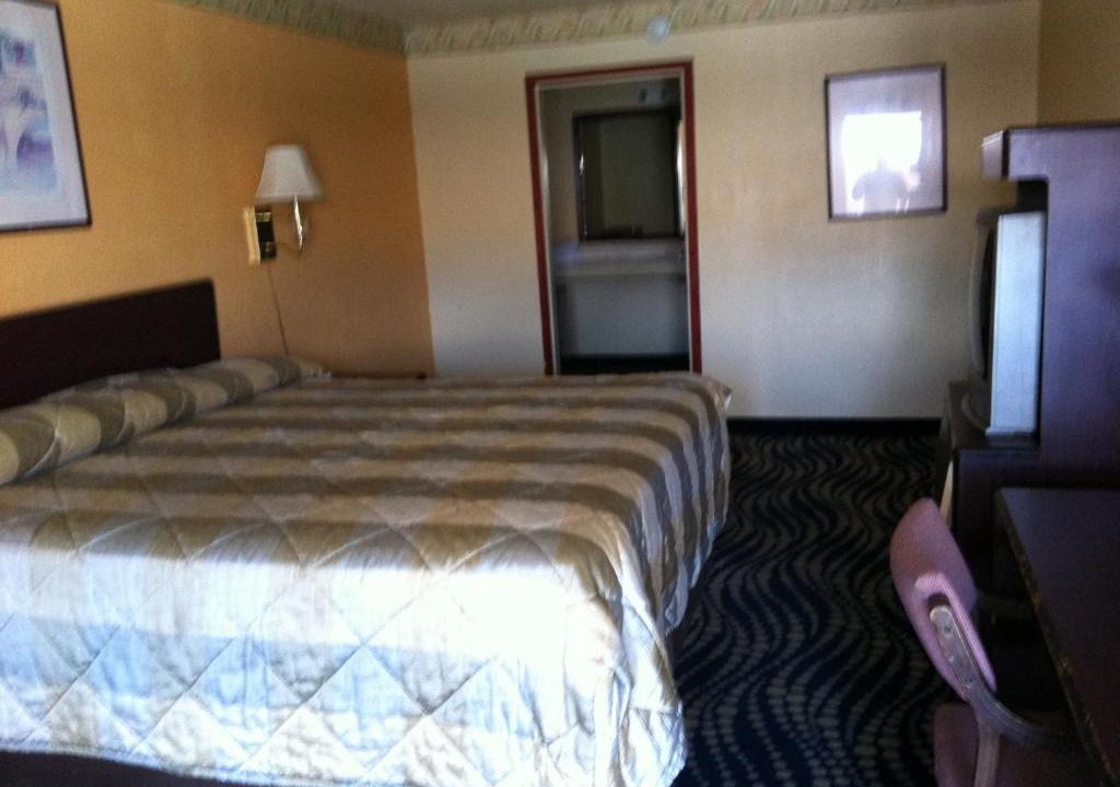 Kilgore Hotel | Deluxe Inn Kilgore