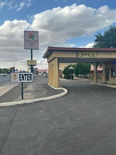 Roswell Hotel | Deluxe Inn Of Roswell