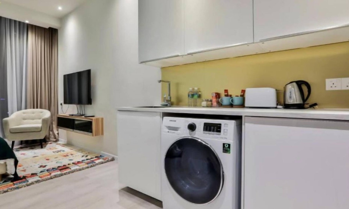 Kampung Datuk Keramat Apartment | Deluxe King Suite with Twin Tower View 15