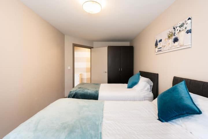 Bray on Thames House | Deluxe Maidenhead Apartment