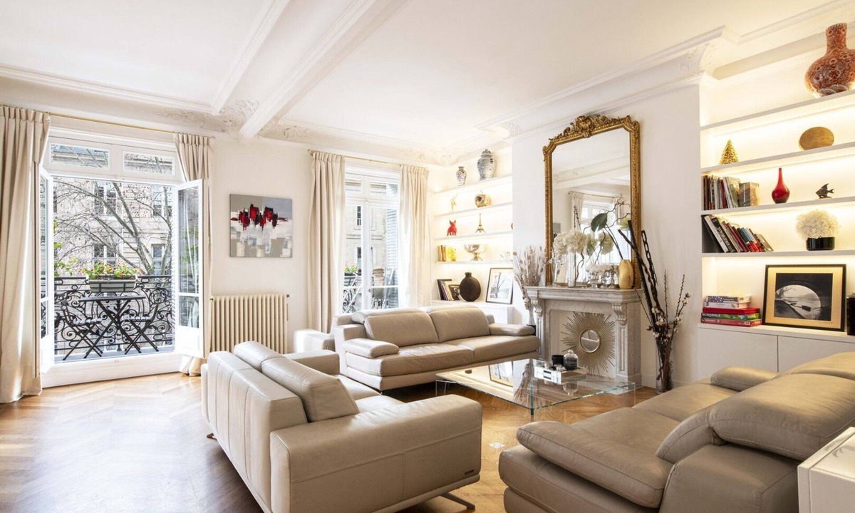 Notre-Dame-des-Champs Apartment | Deluxe Paris St Germain Suite