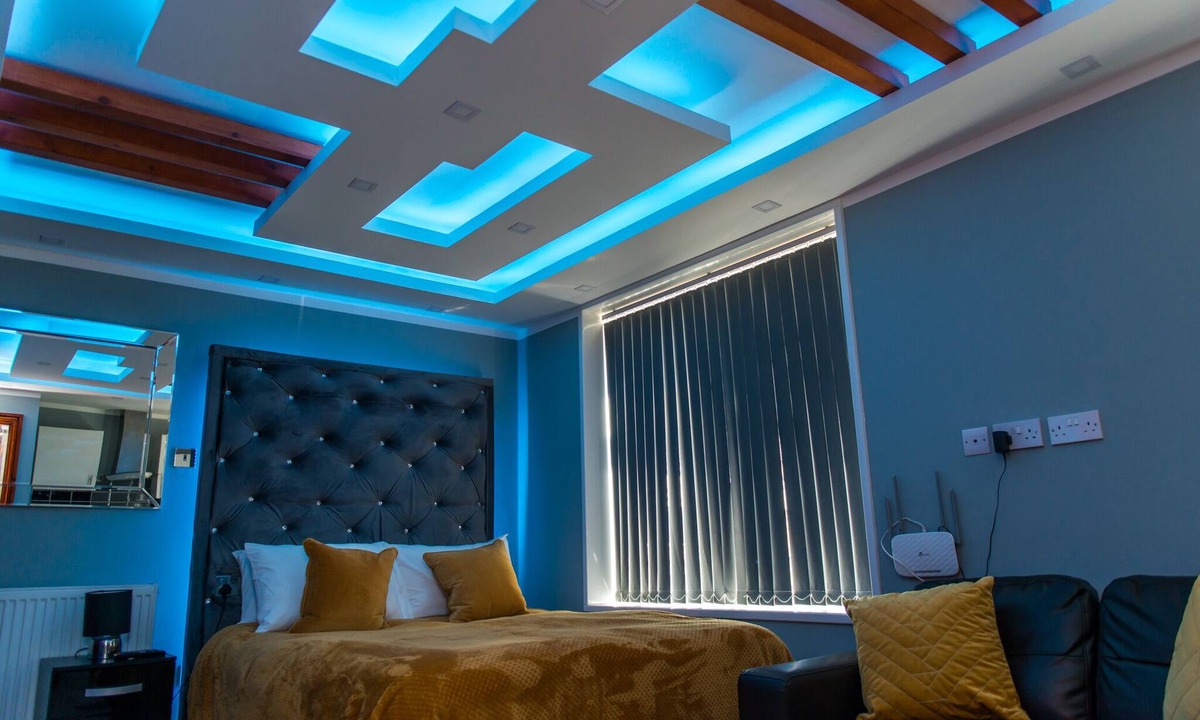 Bradford Apartment | Deluxe Studio Apartment