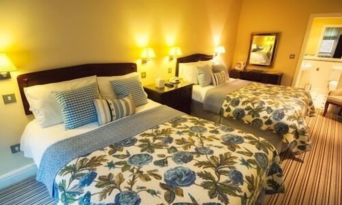 Gateshead Hotel | Deluxe Twin room Ensuite