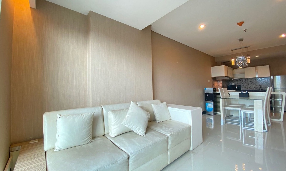 Braga Apartment | Deluxe & Well Appointed 2BR at El Royale Apartment