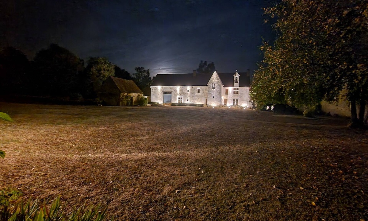 Panon House | Demeure Authentique du XVème siècle au calme.