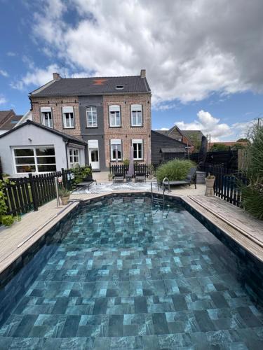 Ostricourt Villa | Demeure de caractère du Nord