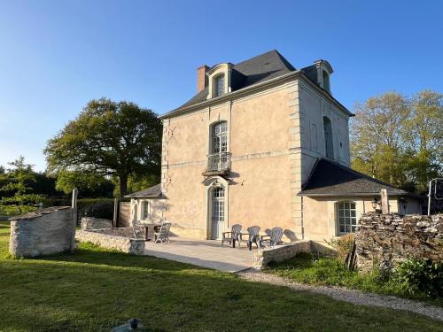 Feneu House | Demeure La Lande Fleurie