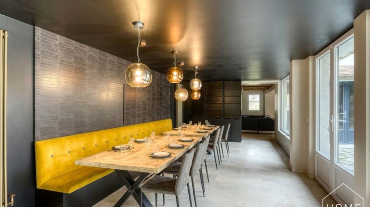 Arbonne-la-Foret Villa | Demeure Saga - Luxury and Forest