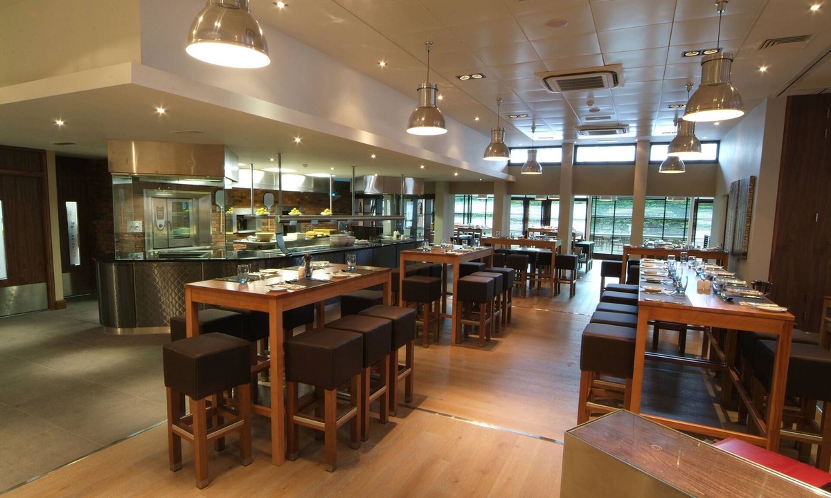 Uxbridge Hotel | Denham Grove