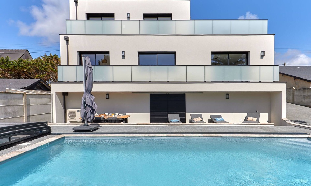 Denneville House | Denneweiller by Interhome