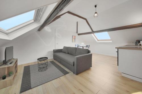 Caudry Apartment | Dentelle