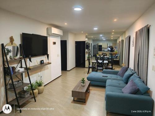 Tampico Apartment | Depa amplio PB con estacionamiento 7 personas