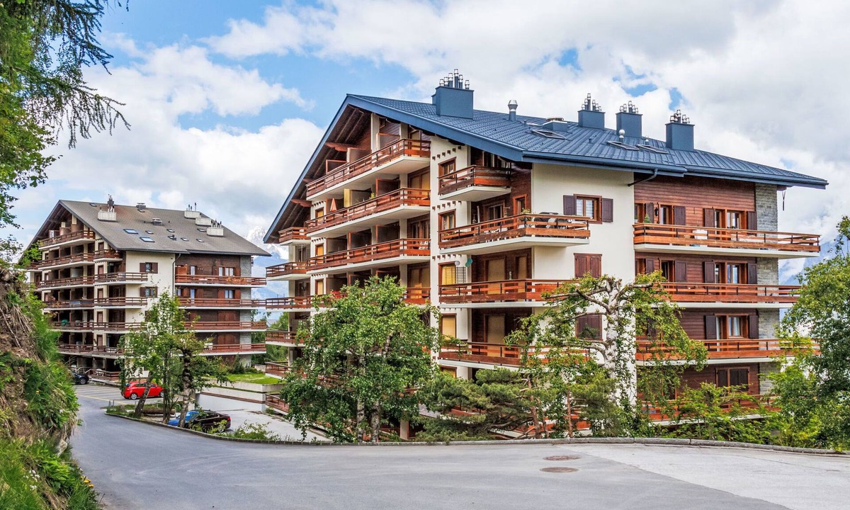 Saint-Pierre-de-Clages Apartment | Derborence 25 by Interhome