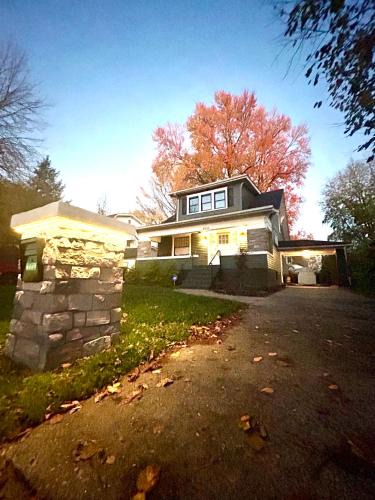 Beechmont House | Derby and Downtown