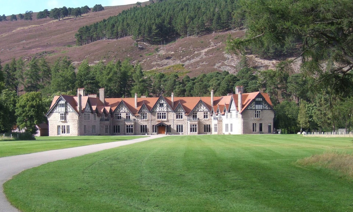 Braemar Cottage | Derry - Mar Lodge Estate