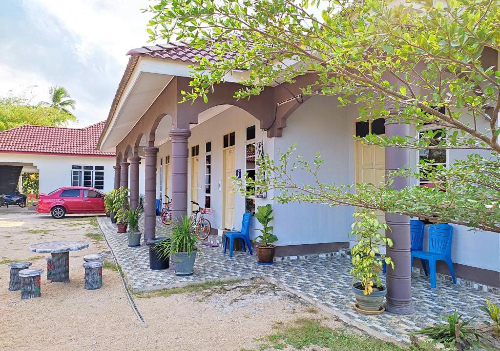 Kampong Raja House | Desa Besut Inn