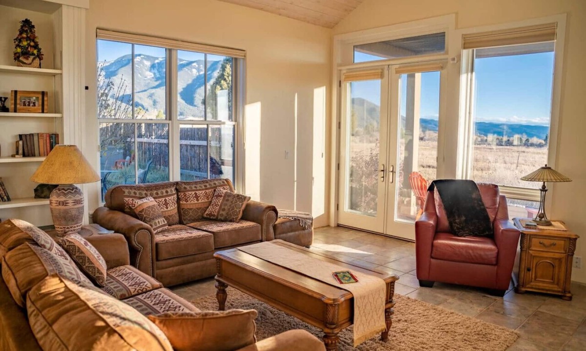 Arroyo Seco House | "Desert Haven: Luxe Stay, Hot Tub, Majestic Views"