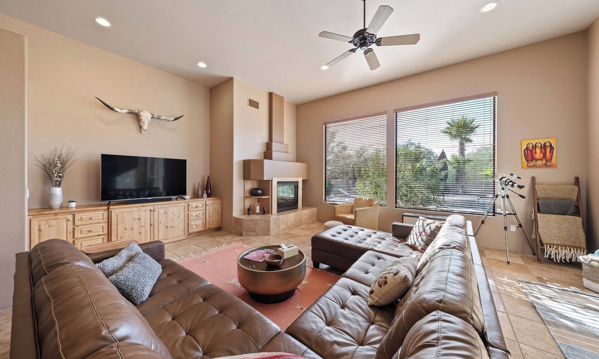 Tanque Verde House | Desert Oasis with Heated* Pool & Gas Fireplace