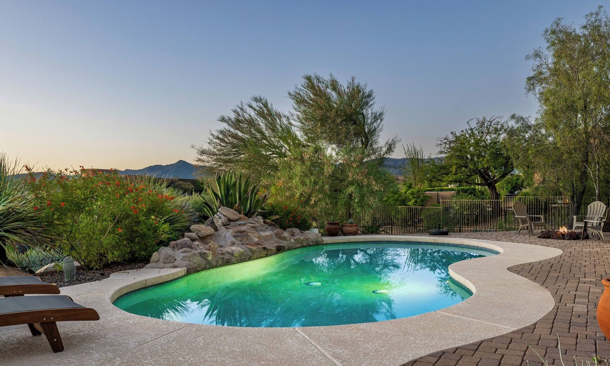 Treviso House | Desert Oasis with Pool & Black Mountain Views!