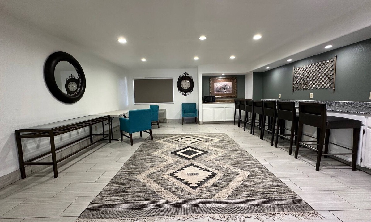 Northeast Heights Hotel | Desert Sands Inn & Suites