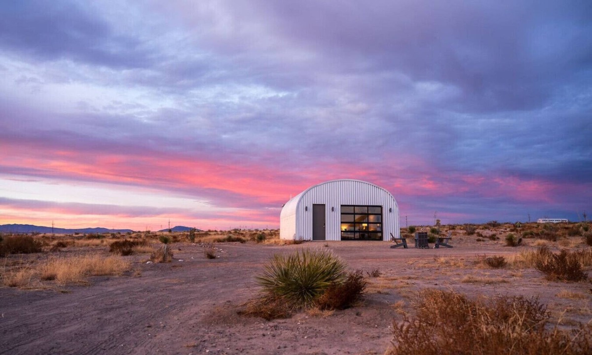 Marfa House | Desert Sky - Modern Oasis on 5 Acres + Marfa Lights Views