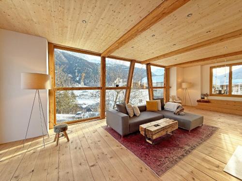 Riom-Parsonz House | Design chalet with Alpine panorama