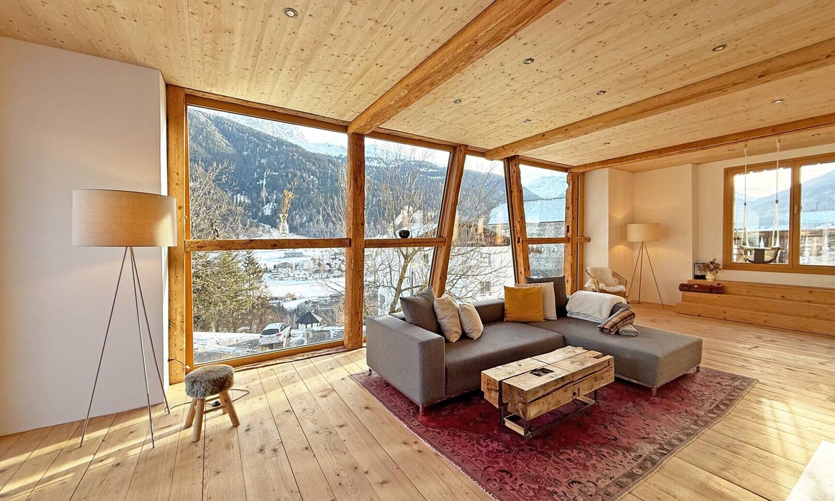 Grisons Ski Chalet | Design chalet with Alpine panorama