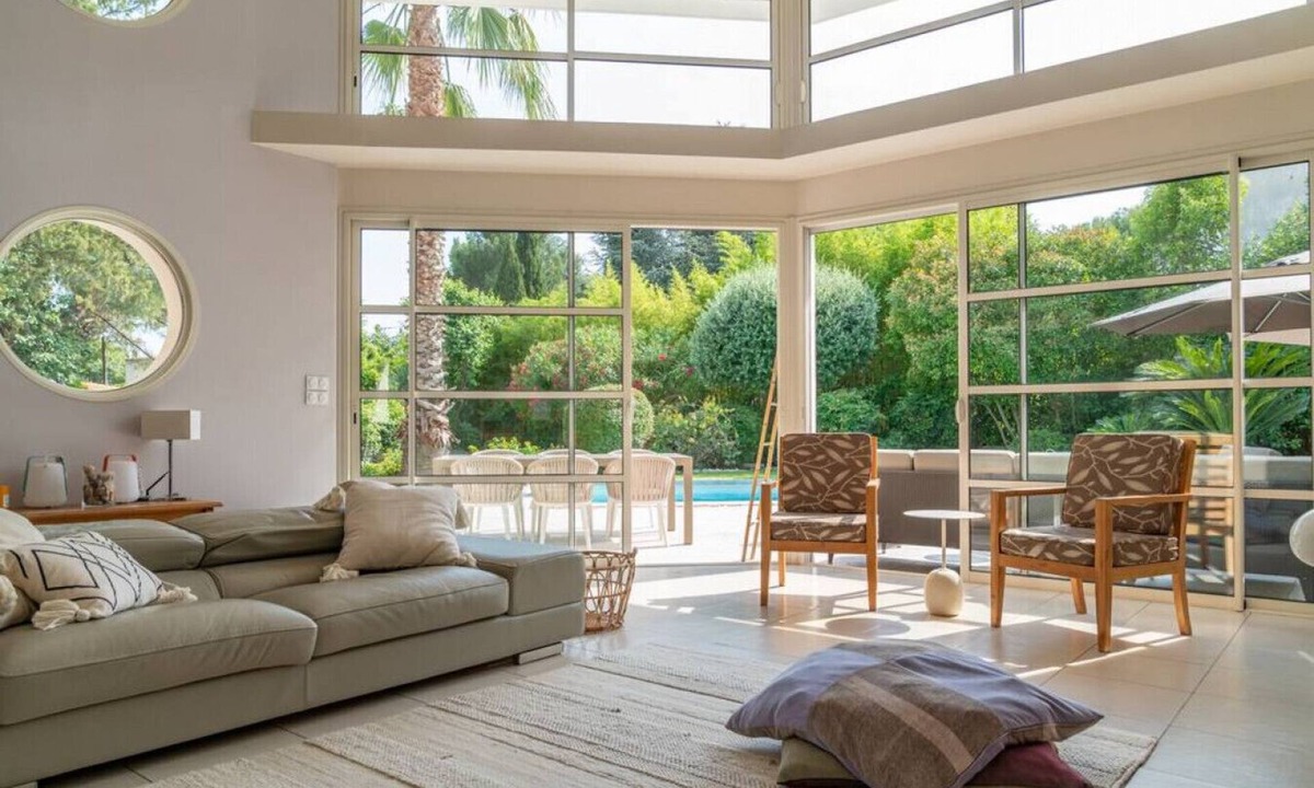 Castelnau-le-Lez House | Design Villa with pool and A/C