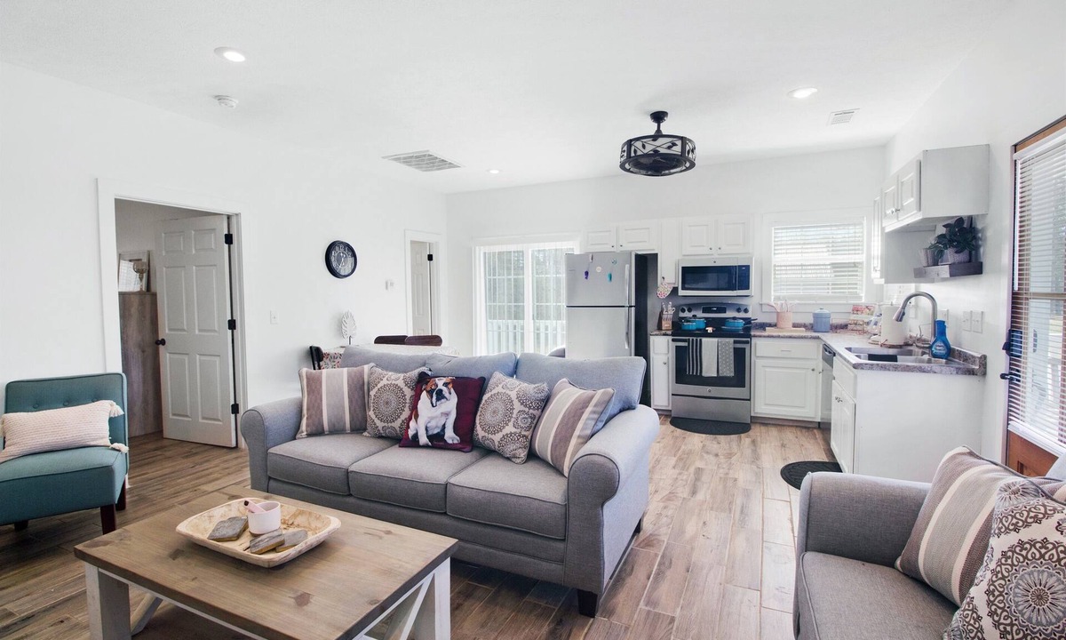 Starkville House | Designed for Comfort | Modern | Close to MSU