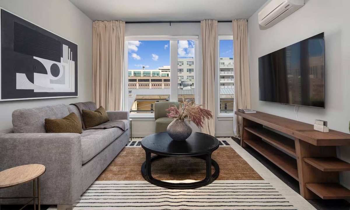 White Plains Apartment | Designer 2BR | Gym, Parking