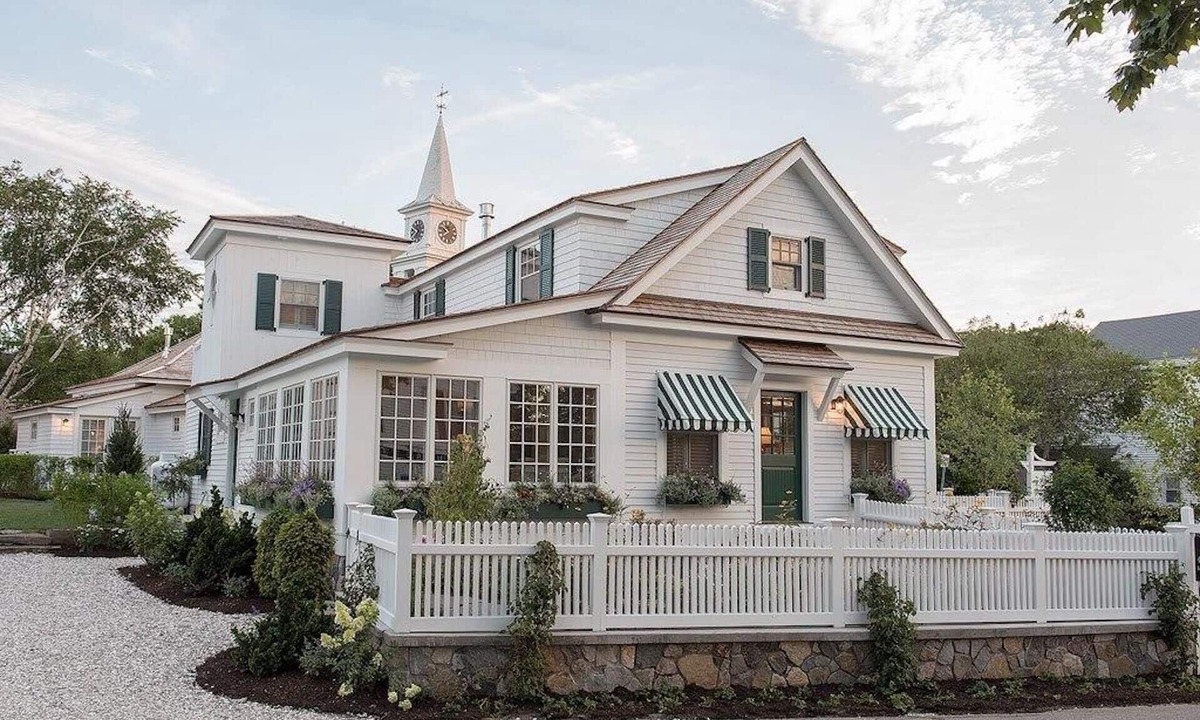 Cape Porpoise House | Designer 3 Bed 3.5 Bath Luxury Home In charming Cape Porpoise near Harbor!