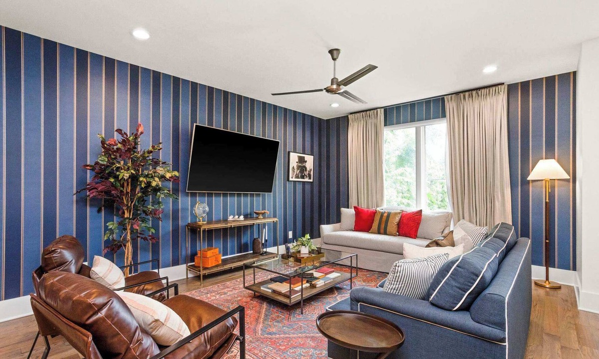 Eighth Avenue House | Designer 4BR | All Ensuite | 2mi to Broadway
