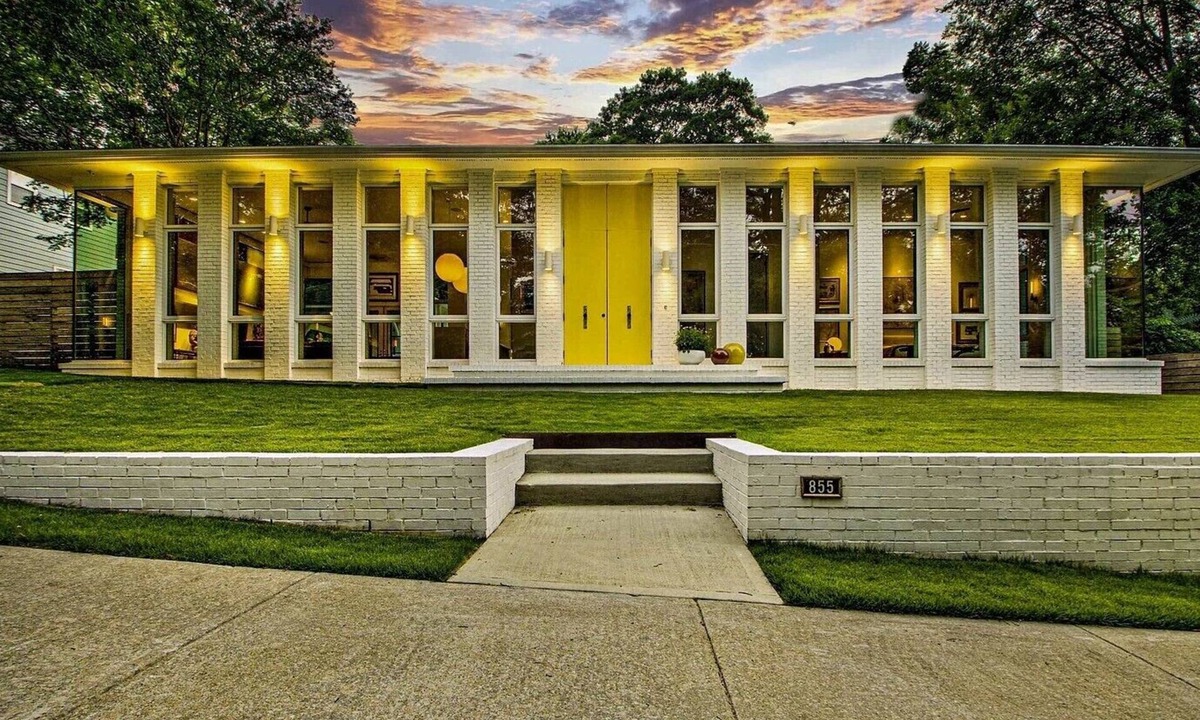 Peoplestown House | Designer Atlanta Retreat with Pool - World Cup
