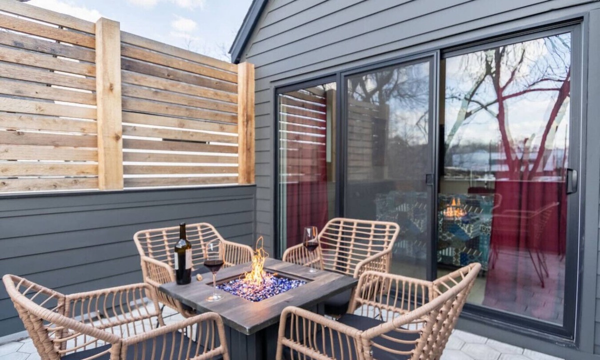 Govalle House | Designer Home Near East 6th St, Movie Room & More