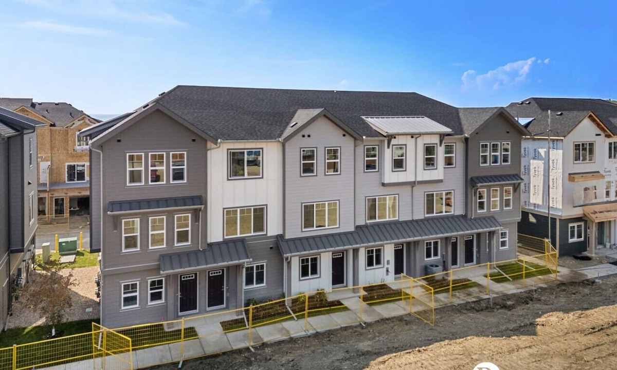 Springbank Hill House | Designer-Inspired Home » King Bed » Garage » AC #21