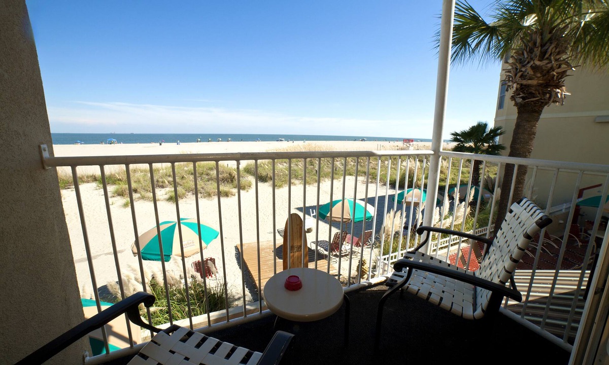 Tybee Island Hotel | DeSoto Beach Hotel