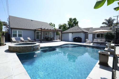 Santa Ana House | Destination #51