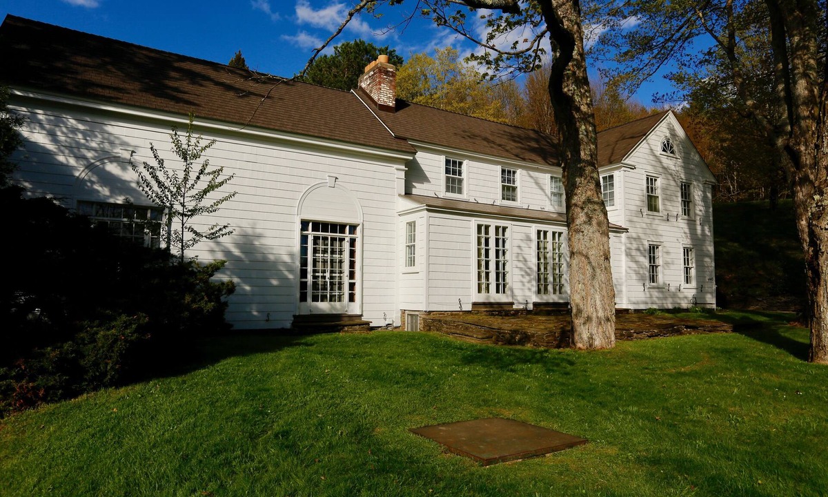 Cooperstown House | Destination, Overlooking Cooperstown, Large Grounds, 6.2 miles from Dreams Park.