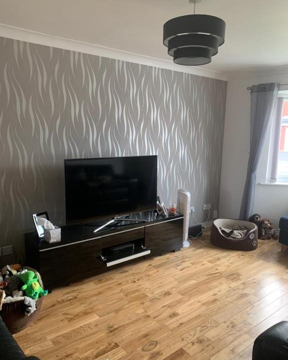 North Glasgow Apartment | Detached 4 bedroom villa