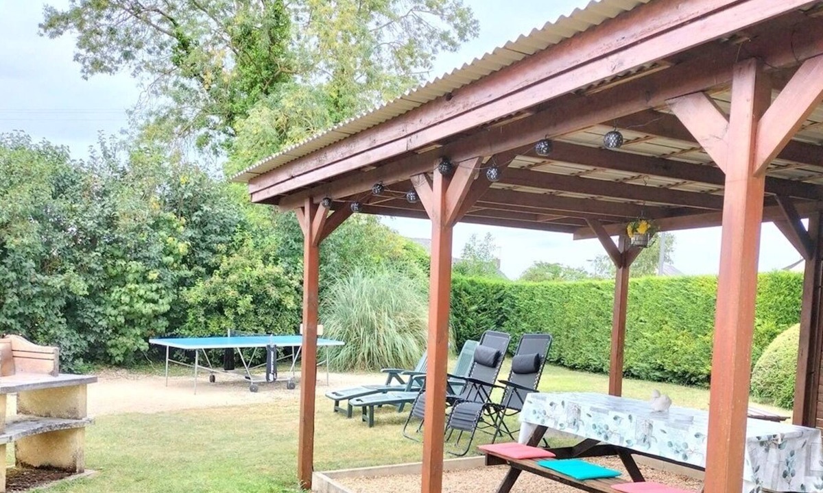 Broc House | Detached chalet Ping-pong, pétanque, barbecue, pergola.