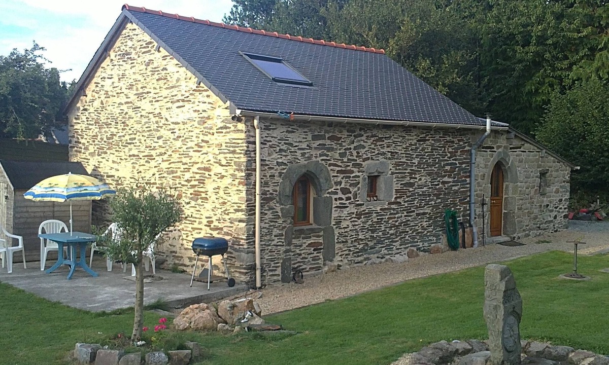 Paule Cottage | Detached Cottage With Heated Pool