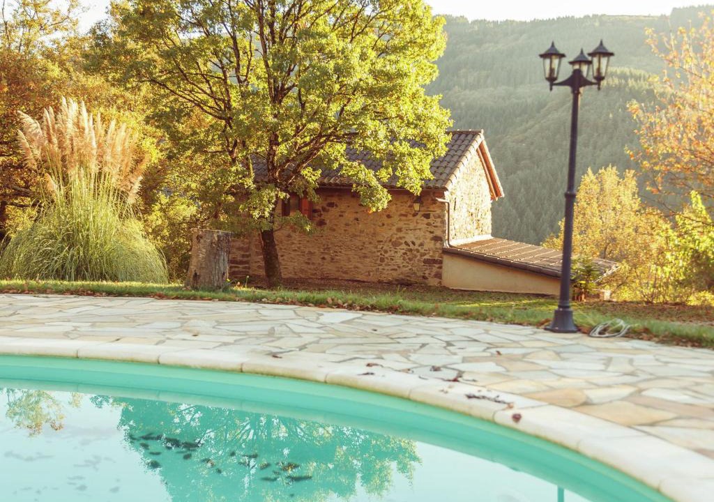 Connac House | Detached holiday home with shared swimming pool in a marvellous nature reserve