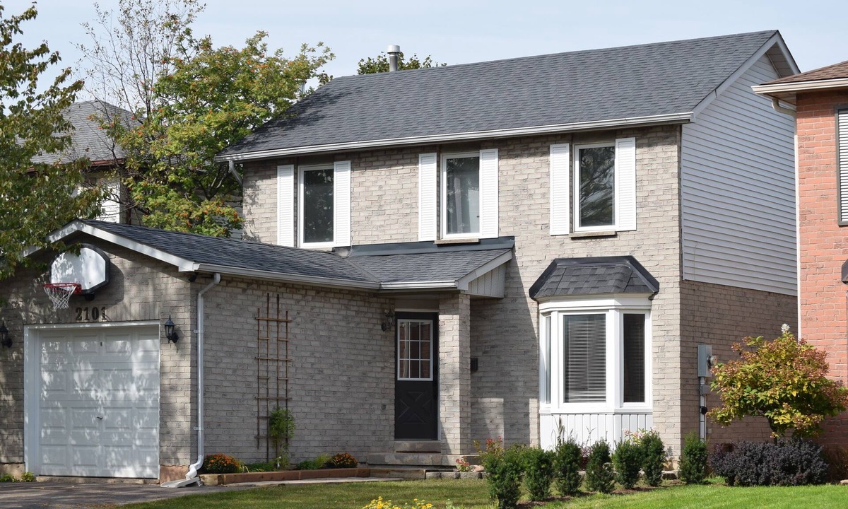 Burlington House | Detached Home –FIFA Toronto & Niagara Falls trip-Walk to Parks,Trails&Pool