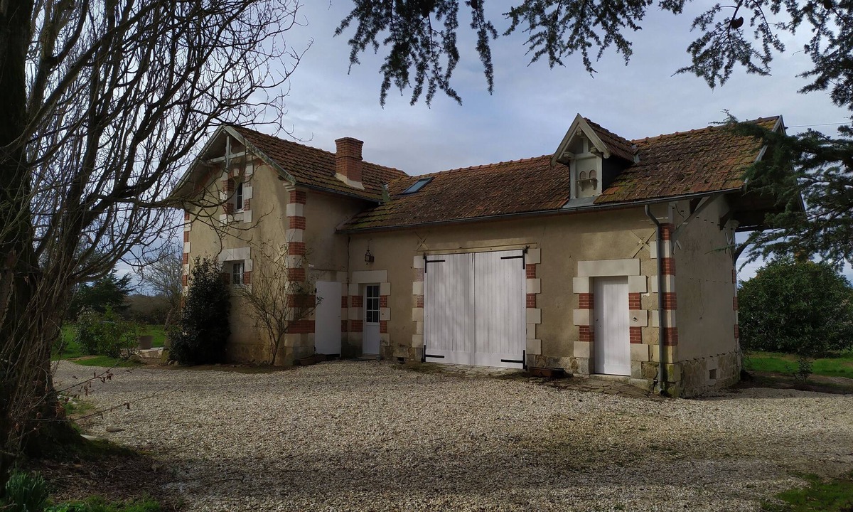 Velles Cottage | DETACHED HOUSE SET IN 2 HECTARES