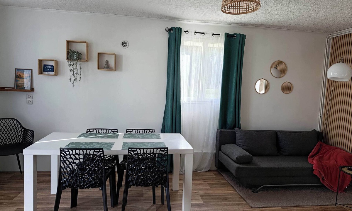 Abbeville House | Detached house with enclosed garden