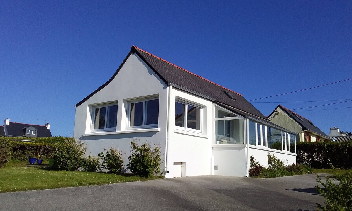 Lanildut House | Detached house with superb sea view, Near GR34 Wifi