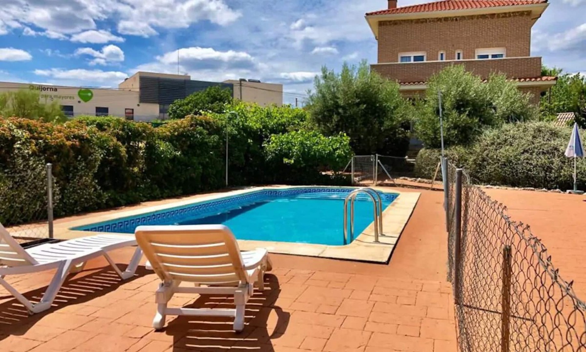 Quijorna Ski Chalet | Detached, spacious and bright villa, in a very quiet area
